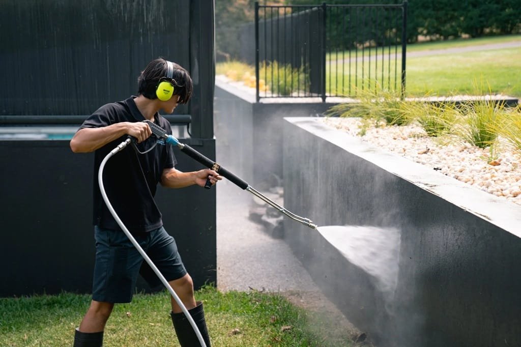 The Ultimate Guide to Pressure Cleaning Melbourne’s Homes and Businesses